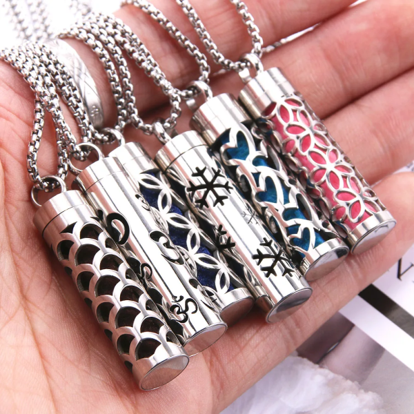 New Aromatherapy Diffuser Necklace LOVE Pattern Stainless Steel Essential Oil Diffuser Lockets Neutral Pendant Trendy Jewelry 5